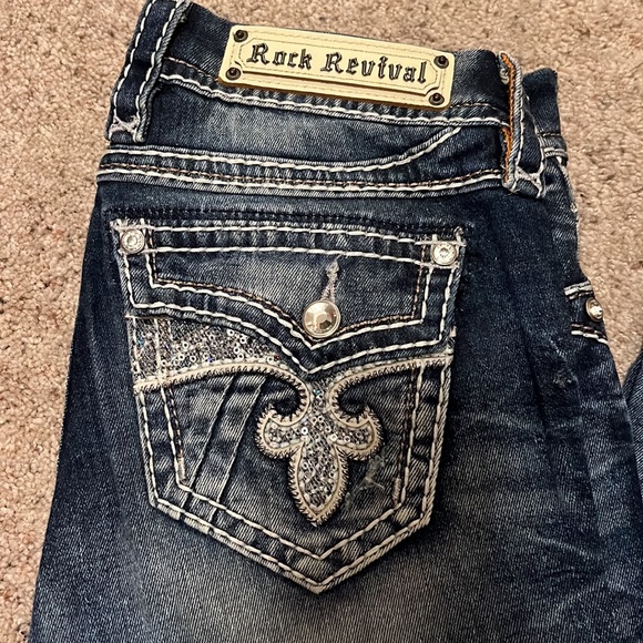 ❌SOLD❌Rock Revival Bootcut Jeans - Picture 2 of 8